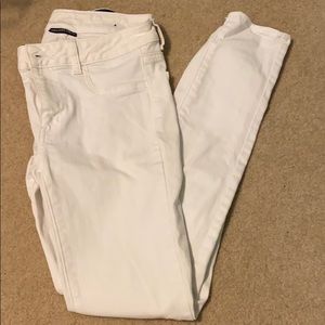 White American eagle jeans